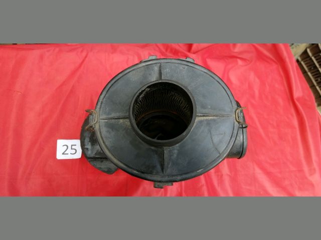 bontott PEUGEOT 306 Légszűrő Ház