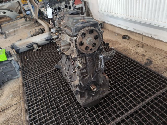 bontott PEUGEOT 306 Motor (Fűzött blokk hengerfejjel)