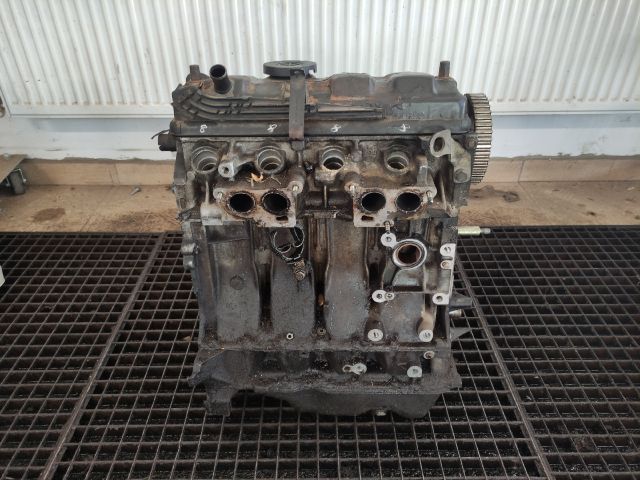 bontott PEUGEOT 306 Motor (Fűzött blokk hengerfejjel)