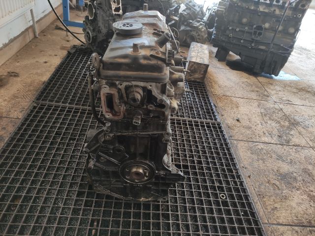 bontott PEUGEOT 306 Motor (Fűzött blokk hengerfejjel)