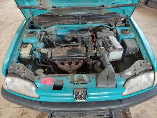 bontott PEUGEOT 306 Motor Tartó Bak Bal