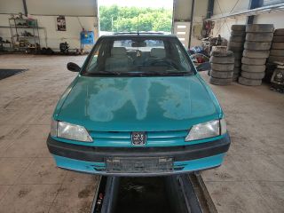 bontott PEUGEOT 306 Motor Tartó Bak Bal