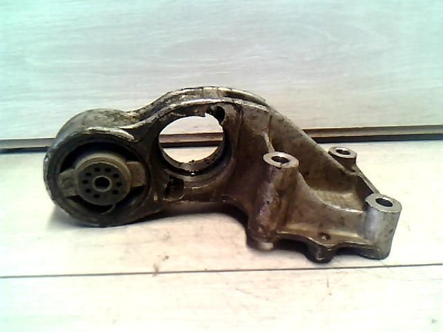 bontott PEUGEOT 306 Motor Tartó Bak (Fém)