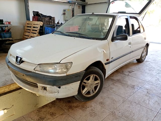 bontott PEUGEOT 306 Porlasztó (1 db)
