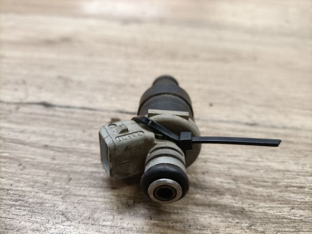 bontott PEUGEOT 306 Porlasztó (1 db)