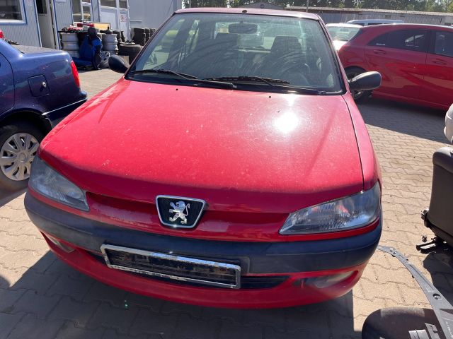 bontott PEUGEOT 306 Bal első Gólyaláb (Lengécsillapító, Rugó)