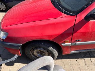 bontott PEUGEOT 306 Bal első Gólyaláb (Lengécsillapító, Rugó)