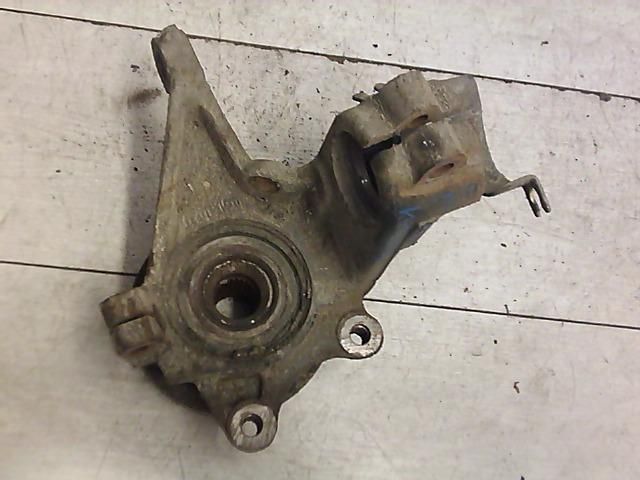 bontott PEUGEOT 306 Bal első Kerékagy