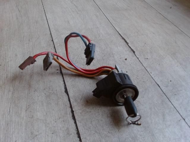 bontott PEUGEOT 306 Gyújtáskapcsoló