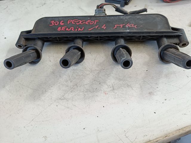 bontott PEUGEOT 306 Gyújtótrafó