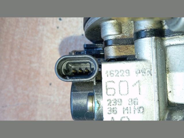 bontott PEUGEOT 306 Központi Injektor