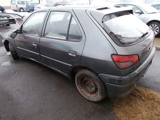 bontott PEUGEOT 306 Motorvezérlő