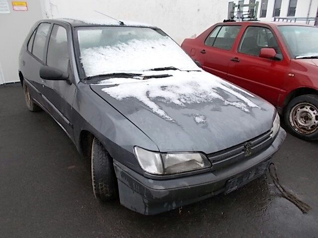 bontott PEUGEOT 306 Motorvezérlő