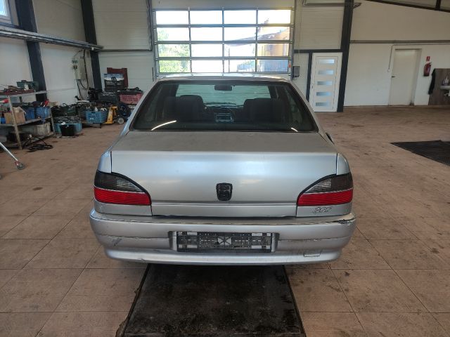 bontott PEUGEOT 306 Tankbetöltő Cső (Fém)