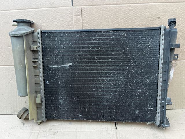 bontott PEUGEOT 306 Vízhűtő Radiátor (Nem klímás)