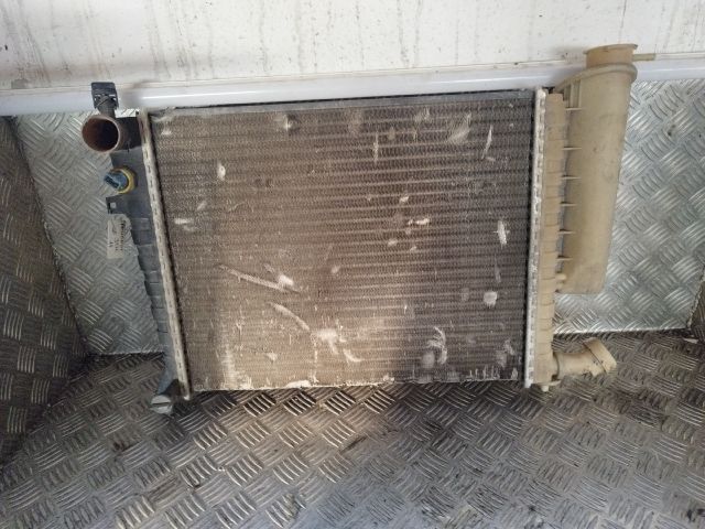 bontott PEUGEOT 306 Vízhűtő Radiátor (Nem klímás)