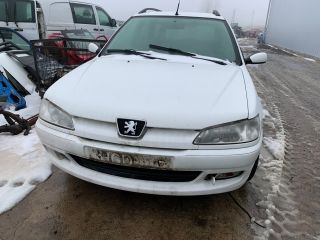 bontott PEUGEOT 306 Első Bölcső