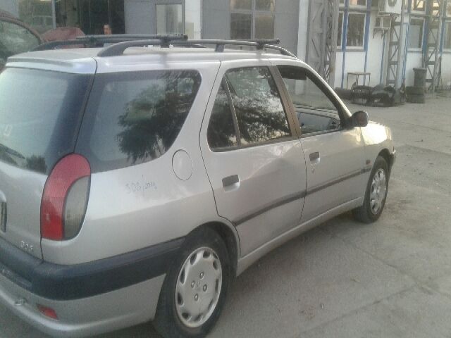 bontott PEUGEOT 306 Homlokfal (Üres lemez)