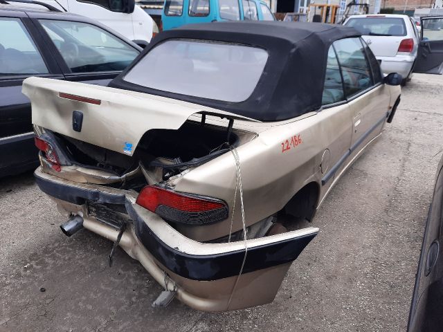 bontott PEUGEOT 306 Jobb első Lengőkar