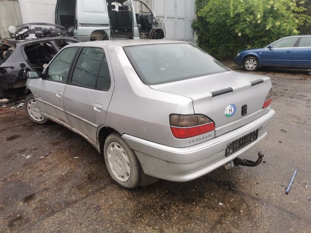 bontott PEUGEOT 306 Bal Féltengely