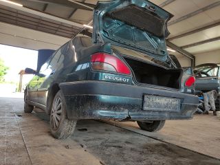 bontott PEUGEOT 306 Homlokfal (Üres lemez)