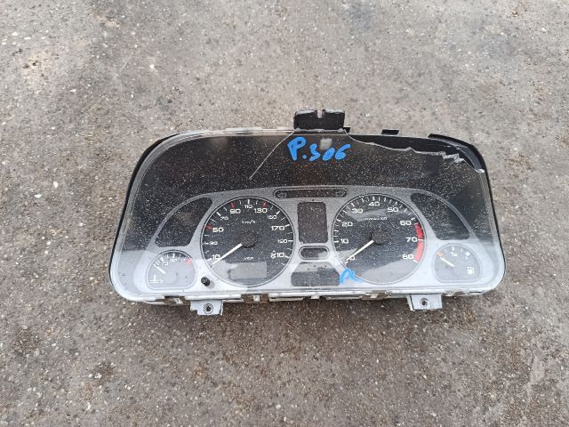 bontott PEUGEOT 306 Kilométeróra