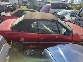 bontott PEUGEOT 306 Komplett Homlokfal (Részeivel)