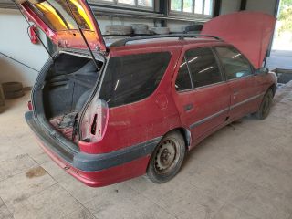 bontott PEUGEOT 306 Bal első Csonkállvány Kerékaggyal