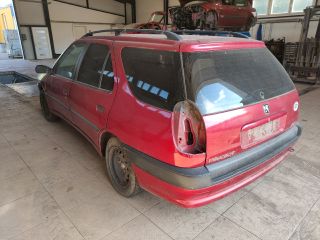 bontott PEUGEOT 306 Bal első Csonkállvány Kerékaggyal