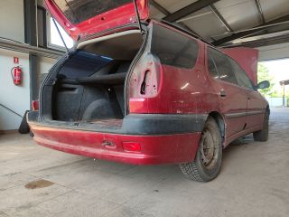 bontott PEUGEOT 306 Bal első Csonkállvány Kerékaggyal