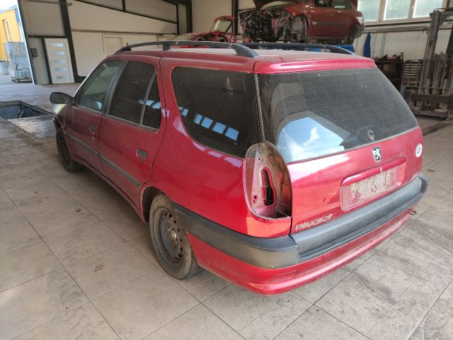 bontott PEUGEOT 306 Bal első Gólyaláb (Lengécsillapító, Rugó)