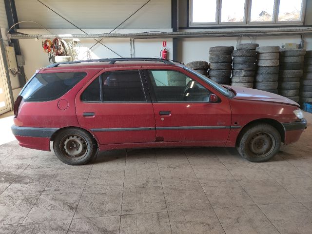 bontott PEUGEOT 306 Fékrásegítő