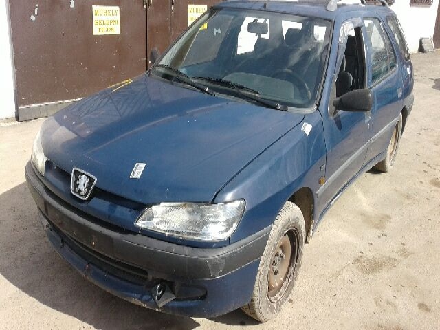 bontott PEUGEOT 306 Homlokfal (Üres lemez)