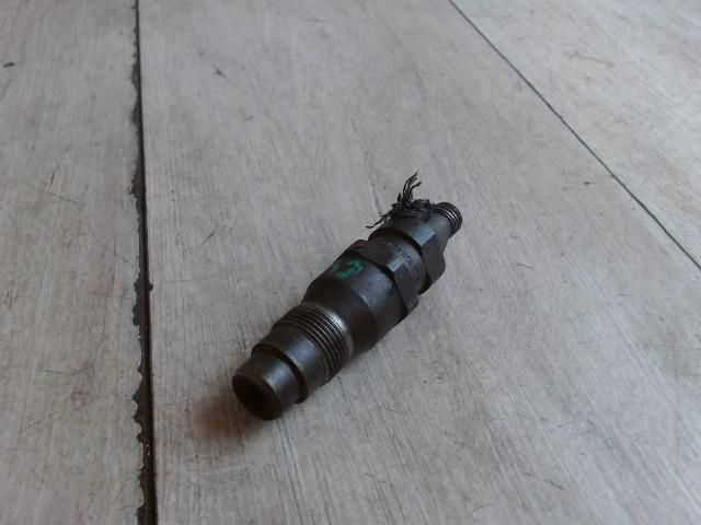 bontott PEUGEOT 306 Porlasztó (1 db)