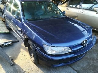 bontott PEUGEOT 306 Bal első Féknyereg Munkahengerrel