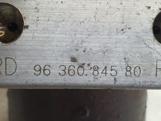 bontott PEUGEOT 306 ABS Kocka