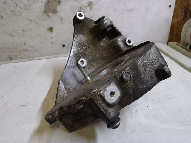 bontott PEUGEOT 306 Adagoló Tartó Bak