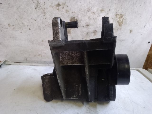 bontott PEUGEOT 306 Generátor Tartó Bak