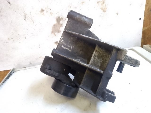 bontott PEUGEOT 306 Generátor Tartó Bak