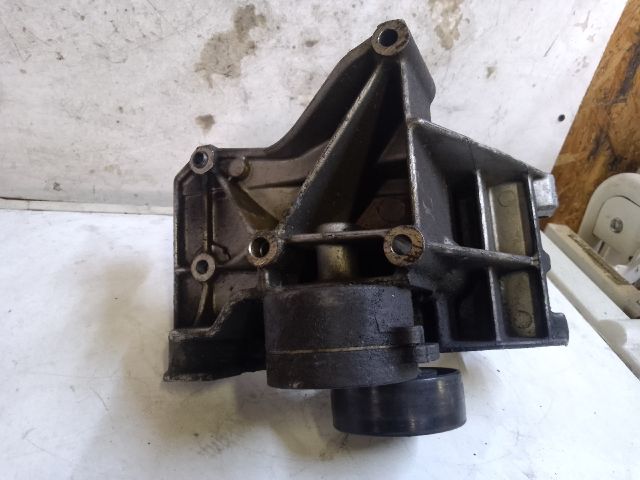 bontott PEUGEOT 306 Generátor Tartó Bak