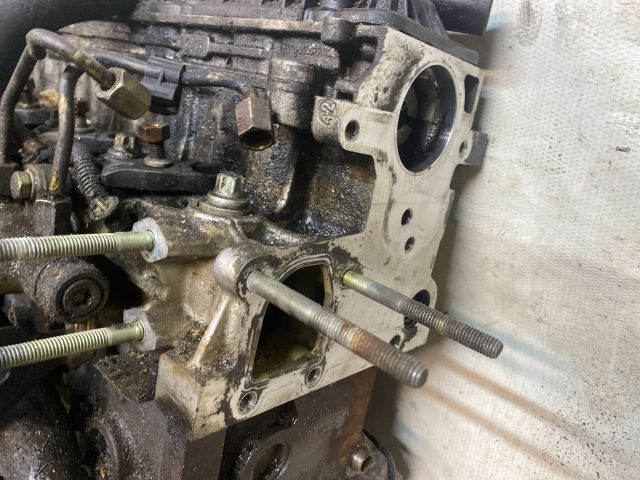 bontott PEUGEOT 306 Motor (Fűzött blokk hengerfejjel)