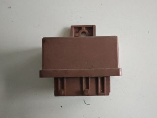 bontott PEUGEOT 306 Üzemanyag Szivattyú Relé