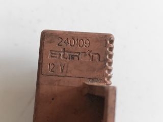 bontott PEUGEOT 306 Üzemanyag Szivattyú Relé