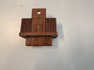 bontott PEUGEOT 306 Üzemanyag Szivattyú Relé