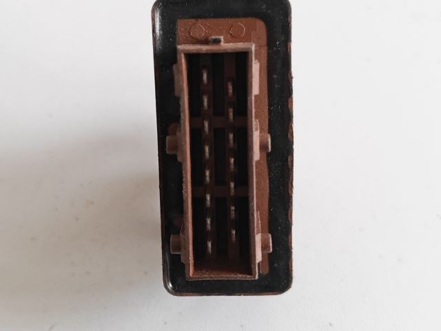 bontott PEUGEOT 306 Üzemanyag Szivattyú Relé