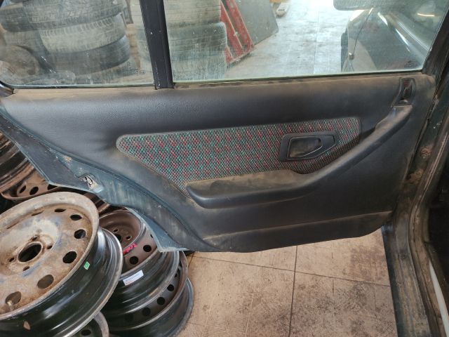 bontott PEUGEOT 306 Bal B Oszlop Burkolat