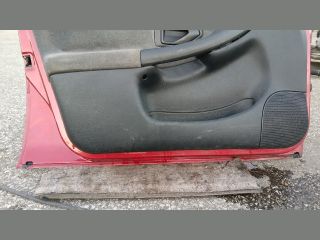 bontott PEUGEOT 306 Bal első Ajtó (Részeivel)