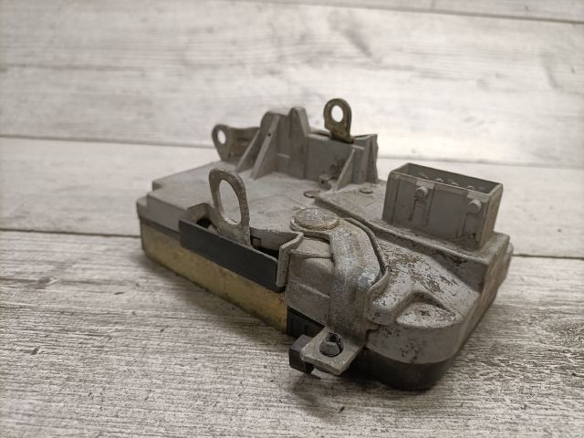 bontott PEUGEOT 306 Bal első Ajtózár