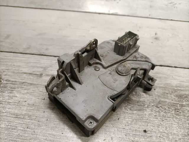 bontott PEUGEOT 306 Bal első Ajtózár