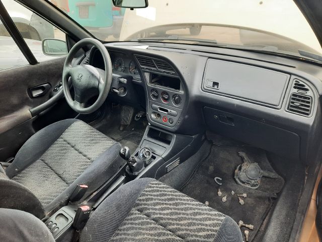 bontott PEUGEOT 306 Bal első Ajtózár